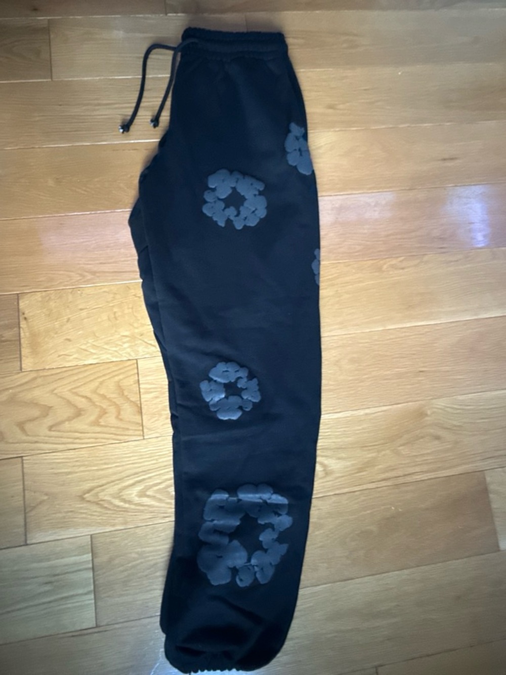 Men's Black on black denim tears cotton wreath sweatpants